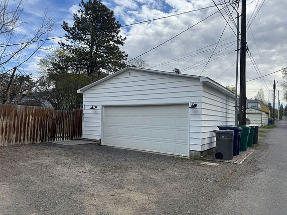 5th image of 706 E 3rd Ave