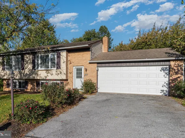 4826 Sweetbrier Dr, Harrisburg, PA 17111