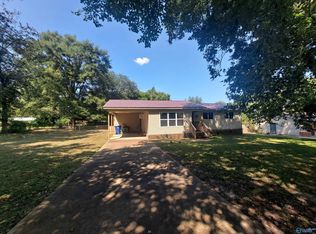 300 Katherine Dr, Albertville, AL 35951