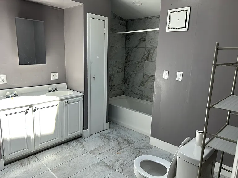 9 Highview Ave — Photo 2