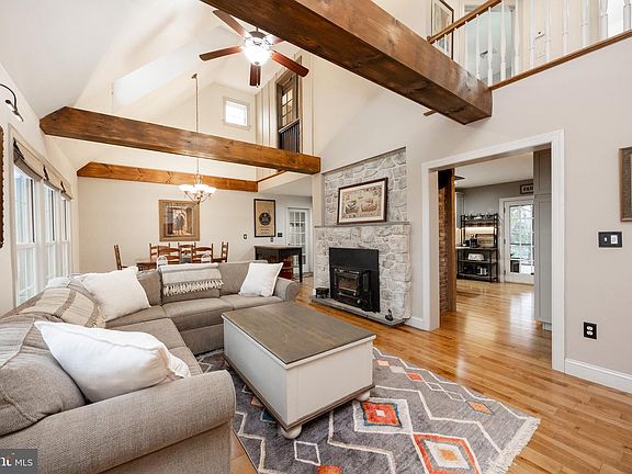 2nd image of 850 Sugars Bridge Rd