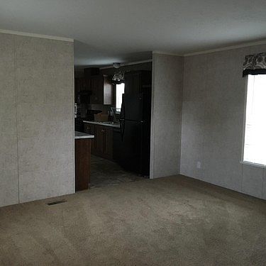 2nd image of 1822 Garden St