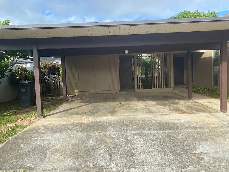 877 Maniniholo St — Photo 2