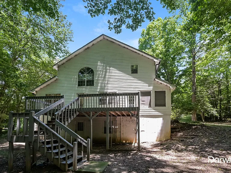 2896 Valley Ct — Photo 15