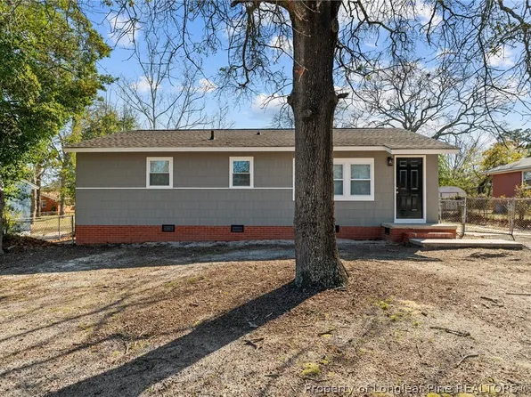 1857 Stanberry St, Fayetteville, NC 28301