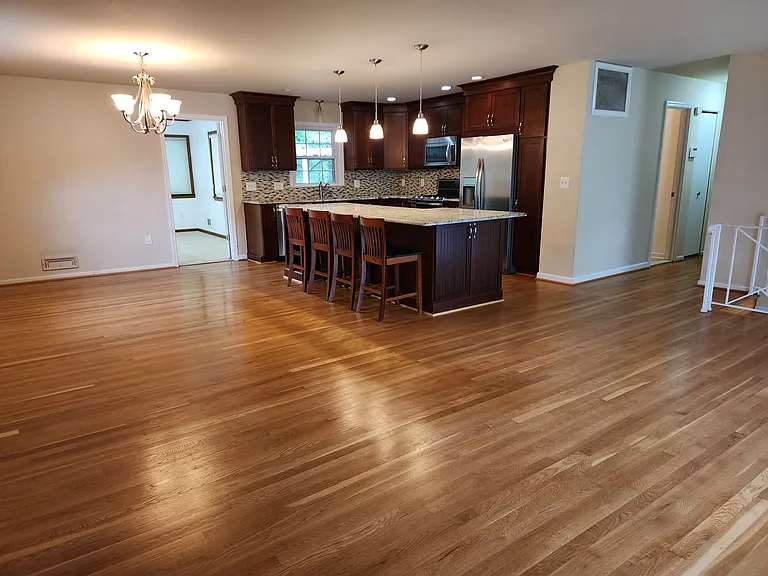 Kitchen/Main Floor