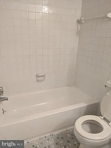 810 Quince Orchard Blvd #T1 — Photo 12