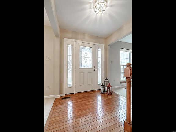 3rd image of 5625 Briarwood Estates Dr