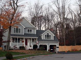 1 Hunter Cir, Milford, MA 01757