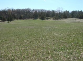 N8515 Starr Rd, Portage, WI 53901