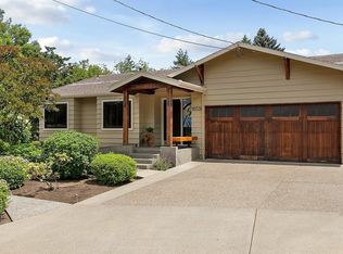 10726 SW 63rd Pl, Portland, OR 97219
