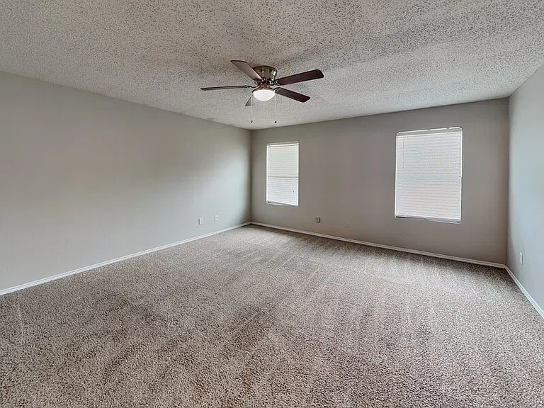 5709 Addington Dr — Photo 13