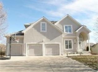 1441 Coventry Ln, Liberty, MO 64068