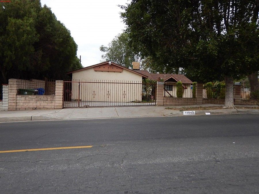 1st image of 11645 Eldridge Ave