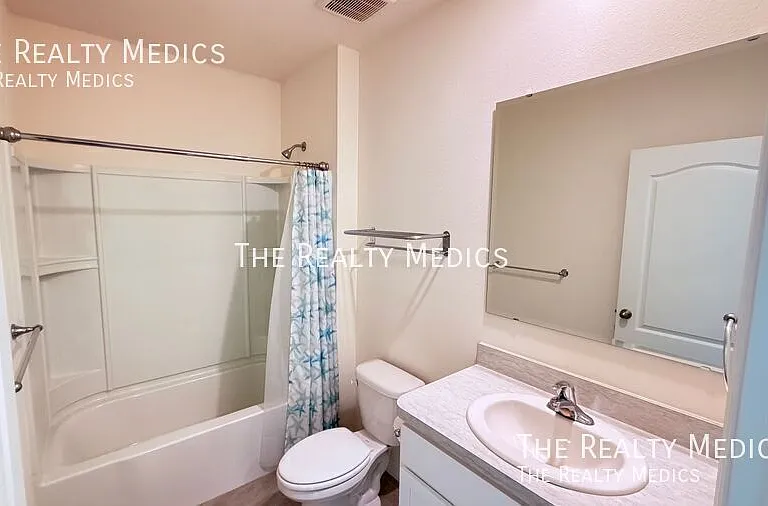 3231 Silas Dr — Photo 14