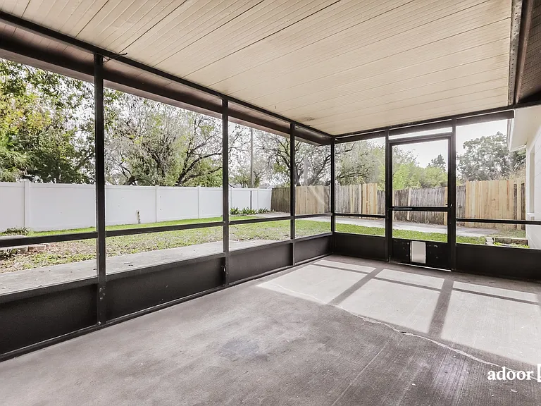 1024 Bridlewood Way — Photo 15