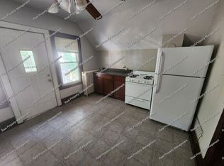 607 Valparaiso St APT 3, Valparaiso, IN 46383