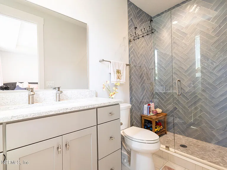 1624 Piazza Pl — Photo 26
