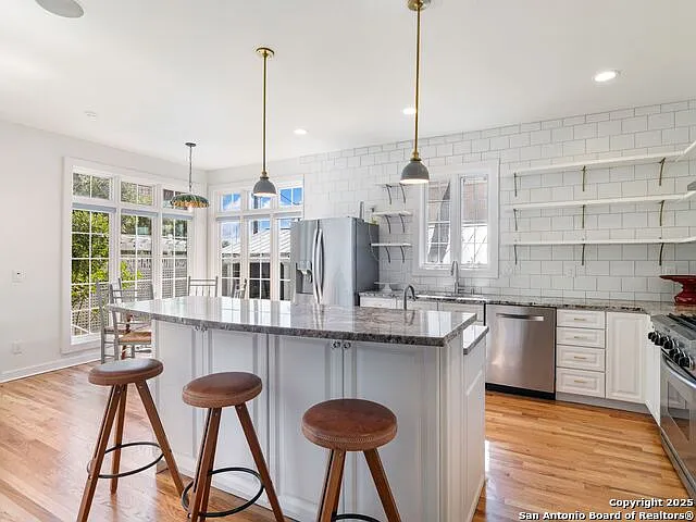 702 W French Pl — Photo 20