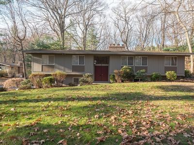5 Lantern Ln, Natick, MA, 01760
