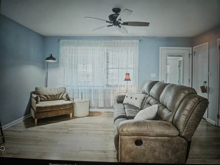 1004 W Noble St — Photo 8