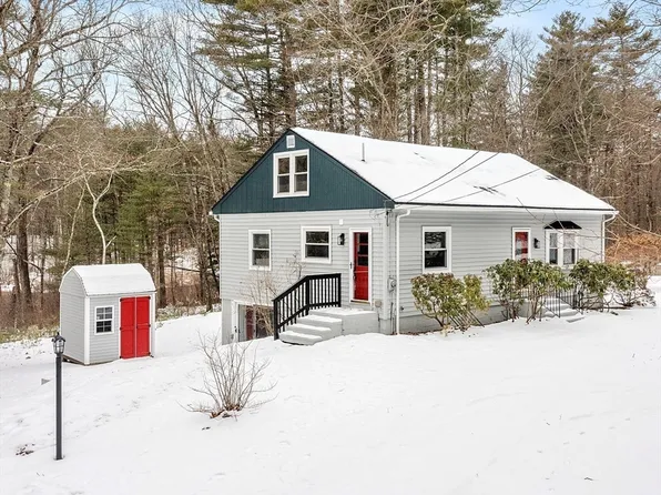 10 Townsend Rd, Shirley, MA 01464