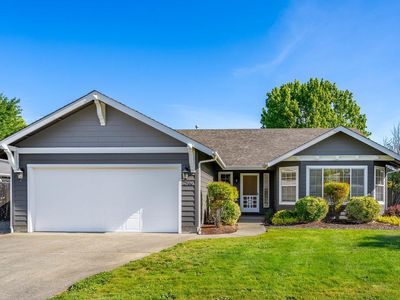 2956 Golden Aspen Dr, Grants Pass, OR, 97527