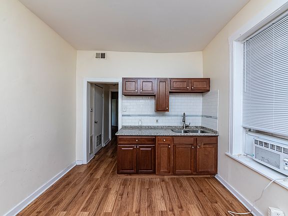 5th image of 2910 S Wentworth Ave APT 1R