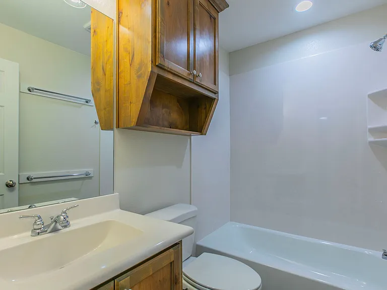 104 Patriot Cir #104 — Photo 17