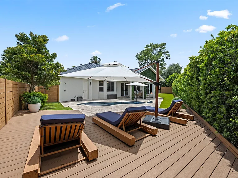 404 Indigo Ave — Photo 48