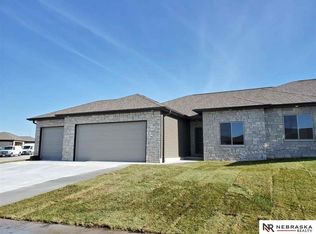 3702 Broadbear Rd, Lincoln, NE 68516