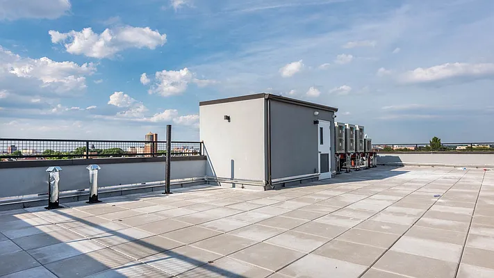 Rented by Nooklyn NYC LLC | media 30