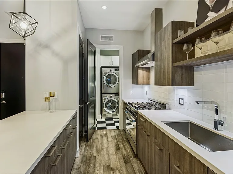 1211 Caroline St #1304 — Photo 10