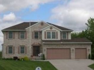 6114 Pine Creek Ct, Grand Blanc, MI