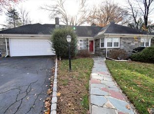 26 Elmwood Ter, Elmwood Park, NJ 07407