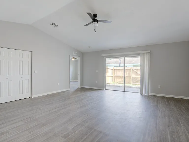 9244 Roan Ln #B — Photo 10
