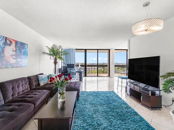 2400 Presidential Way #903, West Palm Beach, FL 33401