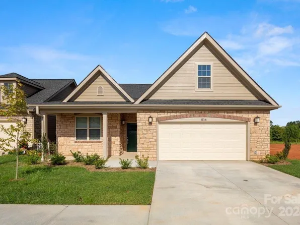 829 C Wynnshire Dr #57, Hickory, NC 28601