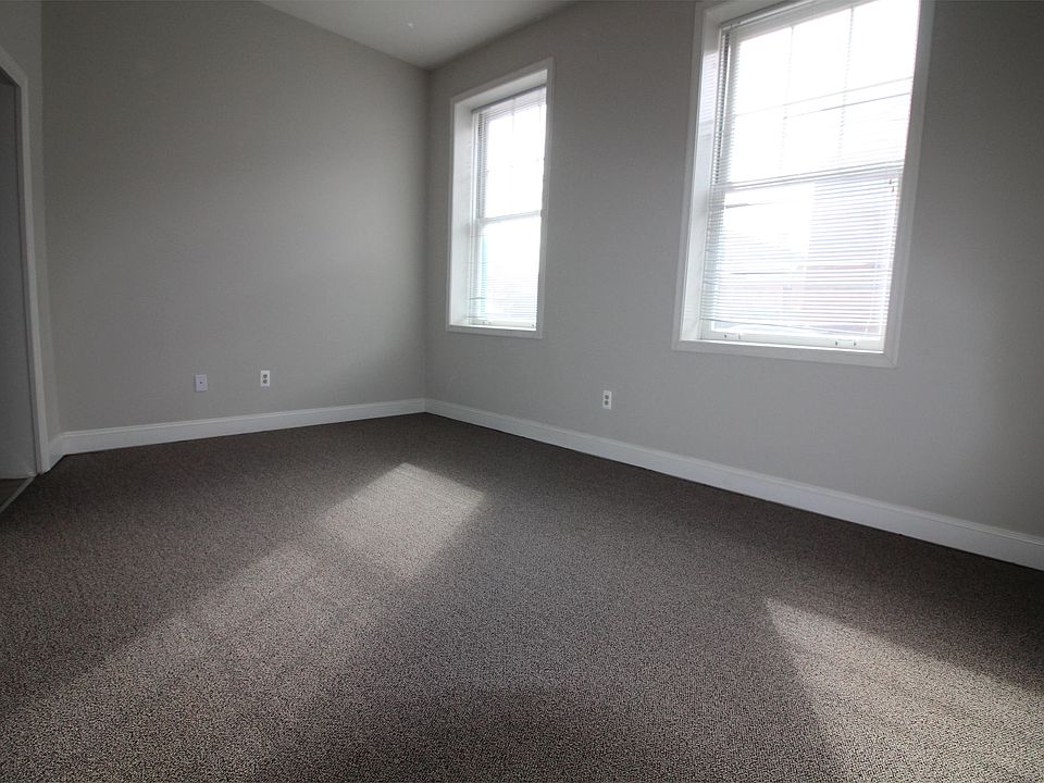 1st image of 144 Duke Of Gloucester St APT 2A
