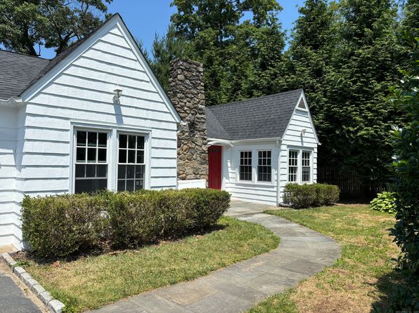 67 Grove Point Rd