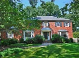 17 Heather Hill Way, Mendham, NJ 07945