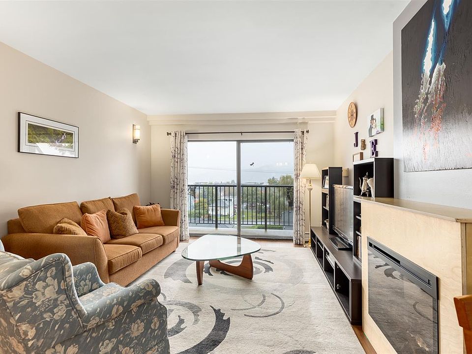 1st image of 195 Mary St #203