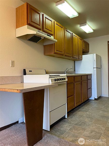 5th image of 15043 8th Avenue S