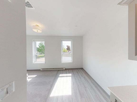 5th image of 259 Main St #302