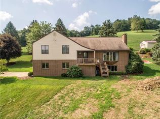 92 Terry Farm Ln, Eighty Four, PA 15330