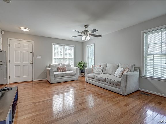 4th image of 11452 Pinedale Dr