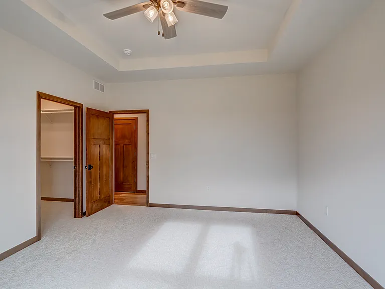 103 Graelyn Cir — Photo 5