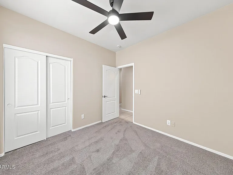 1402 E Shannon St — Photo 35