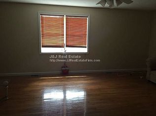 26 Creston St, Worcester, MA 01604