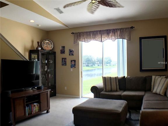 2nd image of 1565 Travertine Ter